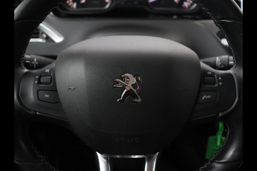 Peugeot 208 1.5 BleuHDi Allure | Trekhaak | Carplay | Navigatie | Climate control | Cruise control | Parkeerhulp | DAB | Bluetooth