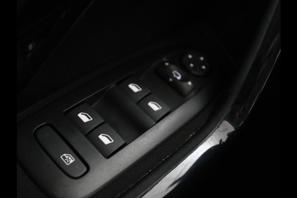 Peugeot 208 1.5 BleuHDi Allure | Trekhaak | Carplay | Navigatie | Climate control | Cruise control | Parkeerhulp | DAB | Bluetooth
