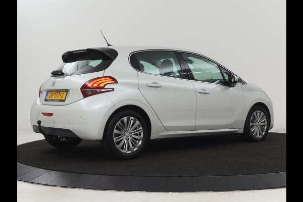 Peugeot 208 1.5 BleuHDi Allure | Trekhaak | Carplay | Navigatie | Climate control | Cruise control | Parkeerhulp | DAB | Bluetooth