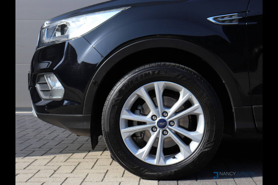 Ford Kuga 1.5 EcoBoost | Titanium | Pano | Navi | Camera | 17" LM Velgen | Elektr. Uitklapb. trekhaak | Volledig gedocumenteerd Onderhoudsboekje | Incl. 12 maanden Car Garantie Ford Kuga 1.5 EcoBoost | Titanium | Pano | Navi | Camera | 17" LM Velgen | Elektr. Uitklapb. trekhaak | Volledig gedocumenteerd Onderhoudsboekje | Incl. 12 maanden Car Garantie