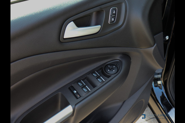 Ford Kuga 1.5 EcoBoost | Titanium | Pano | Navi | Camera | 17" LM Velgen | Elektr. Uitklapb. trekhaak | Volledig gedocumenteerd Onderhoudsboekje | Incl. 12 maanden Car Garantie Ford Kuga 1.5 EcoBoost | Titanium | Pano | Navi | Camera | 17" LM Velgen | Elektr. Uitklapb. trekhaak | Volledig gedocumenteerd Onderhoudsboekje | Incl. 12 maanden Car Garantie