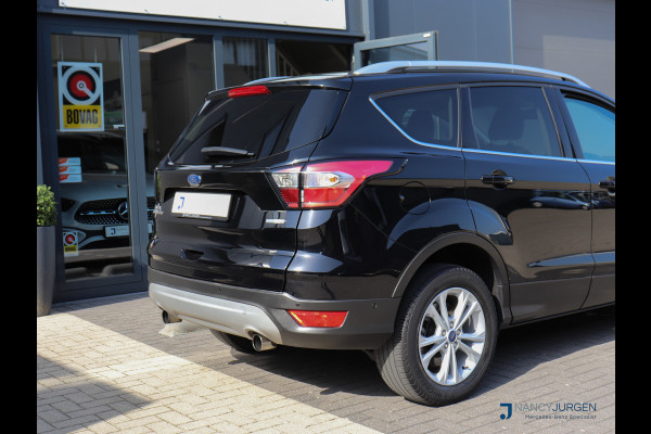 Ford Kuga 1.5 EcoBoost | Titanium | Pano | Navi | Camera | 17" LM Velgen | Elektr. Uitklapb. trekhaak | Volledig gedocumenteerd Onderhoudsboekje | Incl. 12 maanden Car Garantie Ford Kuga 1.5 EcoBoost | Titanium | Pano | Navi | Camera | 17" LM Velgen | Elektr. Uitklapb. trekhaak | Volledig gedocumenteerd Onderhoudsboekje | Incl. 12 maanden Car Garantie