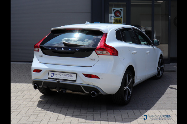 Volvo V40 2.0 T4 R-Design | Automaat | ECC | Leder Nappa | Navi Sensus | Camera | DAB | LED | Sound System | Keyless Start | Trekhaak | Volvo V40 2.0 T4 R-Design | Automaat | ECC | Leder Nappa | Navi Sensus | Camera | DAB | LED | Sound System | Keyless Start | Trekhaak |