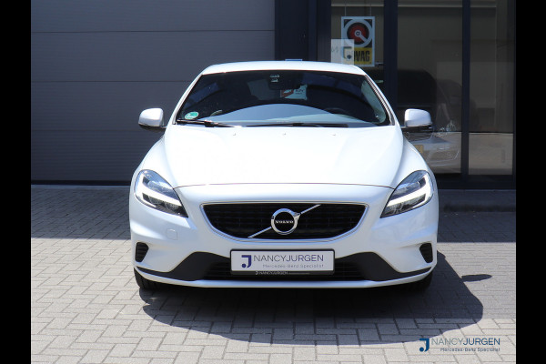 Volvo V40 2.0 T4 R-Design | Automaat | ECC | Leder Nappa | Navi Sensus | Camera | DAB | LED | Sound System | Keyless Start | Trekhaak | Volvo V40 2.0 T4 R-Design | Automaat | ECC | Leder Nappa | Navi Sensus | Camera | DAB | LED | Sound System | Keyless Start | Trekhaak |