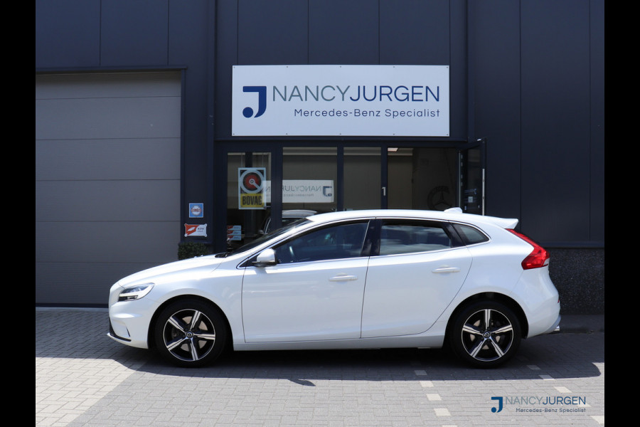 Volvo V40 2.0 T4 R-Design | Automaat | ECC | Leder Nappa | Navi Sensus | Camera | DAB | LED | Sound System | Keyless Start | Trekhaak | Volvo V40 2.0 T4 R-Design | Automaat | ECC | Leder Nappa | Navi Sensus | Camera | DAB | LED | Sound System | Keyless Start | Trekhaak |