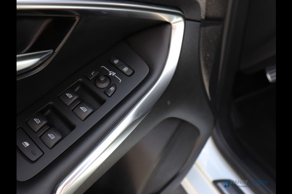 Volvo V40 2.0 T4 R-Design | Automaat | ECC | Leder Nappa | Navi Sensus | Camera | DAB | LED | Sound System | Keyless Start | Trekhaak | Volvo V40 2.0 T4 R-Design | Automaat | ECC | Leder Nappa | Navi Sensus | Camera | DAB | LED | Sound System | Keyless Start | Trekhaak |