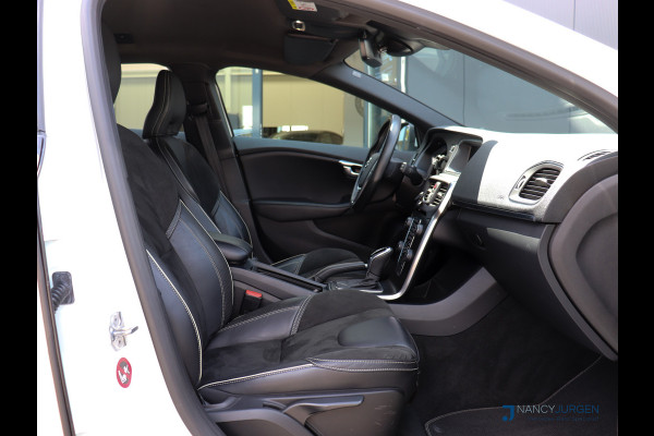 Volvo V40 2.0 T4 R-Design | Automaat | ECC | Leder Nappa | Navi Sensus | Camera | DAB | LED | Sound System | Keyless Start | Trekhaak | Volvo V40 2.0 T4 R-Design | Automaat | ECC | Leder Nappa | Navi Sensus | Camera | DAB | LED | Sound System | Keyless Start | Trekhaak |