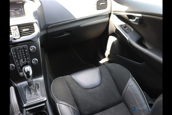 Volvo V40 2.0 T4 R-Design | Automaat | ECC | Leder Nappa | Navi Sensus | Camera | DAB | LED | Sound System | Keyless Start | Trekhaak | Volvo V40 2.0 T4 R-Design | Automaat | ECC | Leder Nappa | Navi Sensus | Camera | DAB | LED | Sound System | Keyless Start | Trekhaak |