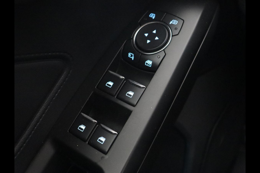 Ford Focus 1.0 EcoBoost Titanium | Trekhaak | Carplay | Navigatie | Keyless | Full LED | Parkeerhulp | Climate control | Cruise control
