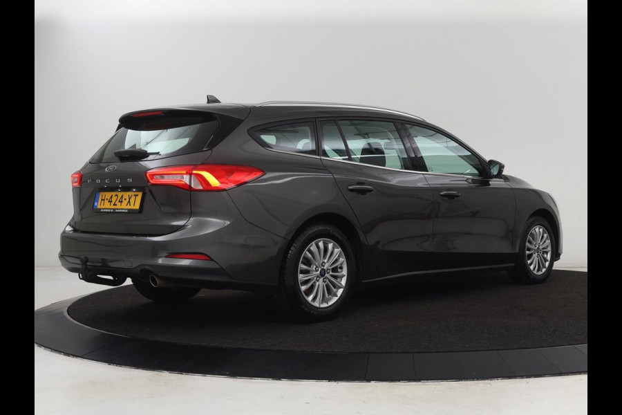 Ford Focus 1.0 EcoBoost Titanium | Trekhaak | Carplay | Navigatie | Keyless | Full LED | Parkeerhulp | Climate control | Cruise control