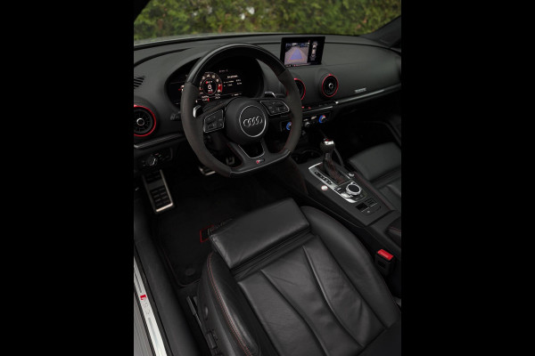 Audi RS3 Limousine 2.5 TFSI Quattro Nardo Grey Panorama