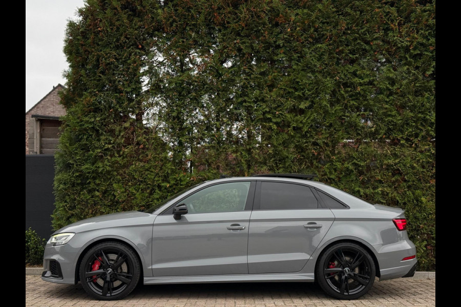 Audi RS3 Limousine 2.5 TFSI Quattro Nardo Grey Panorama