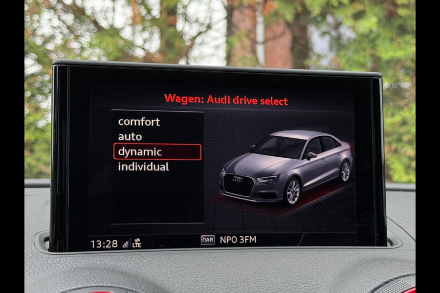 Audi RS3 Limousine 2.5 TFSI Quattro Nardo Grey Panorama