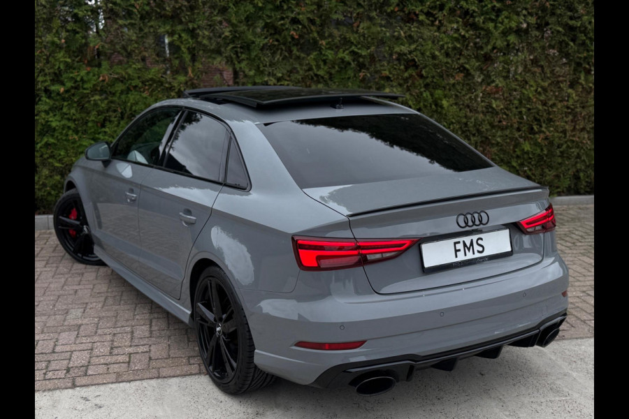 Audi RS3 Limousine 2.5 TFSI Quattro Nardo Grey Panorama