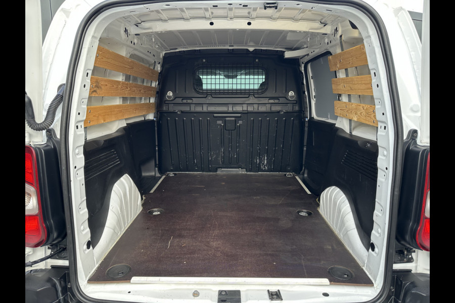 Peugeot Partner 1.6 BlueHDI EURO 6 / L1H1 / AIRCO / PARKEERSENSOREN / BLUETOOTH