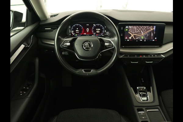 Škoda Octavia 1.0 e-TSI Business Edition | Trekhaak | Adaptive cruise | Carplay | Navigatie | Stuurverwarming | Parkeerhulp | Digital Cockpit | Full LED Škoda Octavia 1.0 e-TSI Business Edition | Trekhaak | Adaptive cruise | Carplay | Navigatie | Stuurverwarming | Parkeerhulp | Digital Cockpit | Full LED