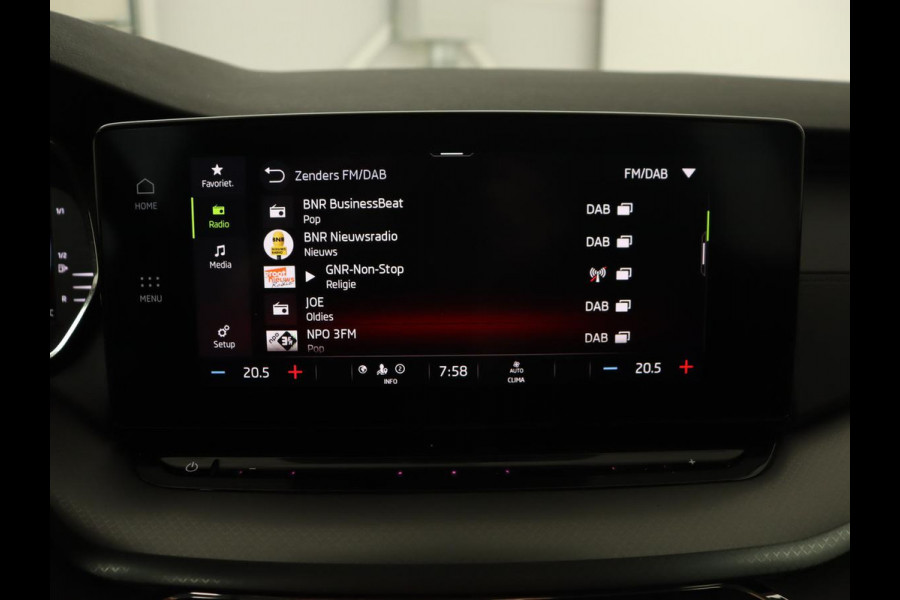 Škoda Octavia 1.0 e-TSI Business Edition | Trekhaak | Adaptive cruise | Carplay | Navigatie | Stuurverwarming | Parkeerhulp | Digital Cockpit | Full LED Škoda Octavia 1.0 e-TSI Business Edition | Trekhaak | Adaptive cruise | Carplay | Navigatie | Stuurverwarming | Parkeerhulp | Digital Cockpit | Full LED