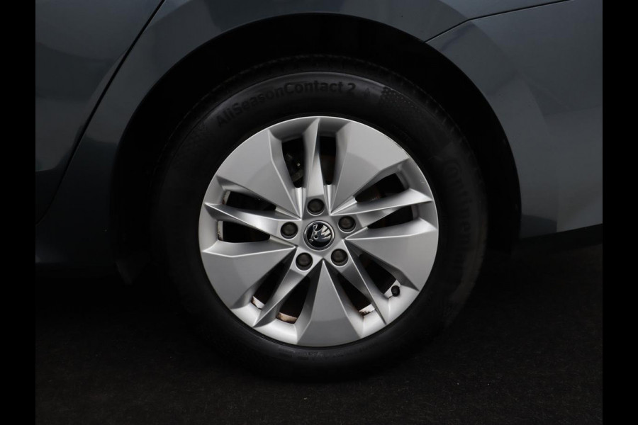 Škoda Octavia 1.0 e-TSI Business Edition | Trekhaak | Adaptive cruise | Carplay | Navigatie | Stuurverwarming | Parkeerhulp | Digital Cockpit | Full LED Škoda Octavia 1.0 e-TSI Business Edition | Trekhaak | Adaptive cruise | Carplay | Navigatie | Stuurverwarming | Parkeerhulp | Digital Cockpit | Full LED