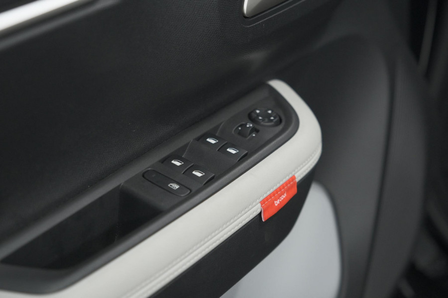 Citroën C3 Turbo 100pk Max | Nieuw Model | Camera | Navigatie | Apple Carplay | Parkeersensoren Citroën C3 Turbo 100pk Max | Nieuw Model | Camera | Navigatie | Apple Carplay | Parkeersensoren