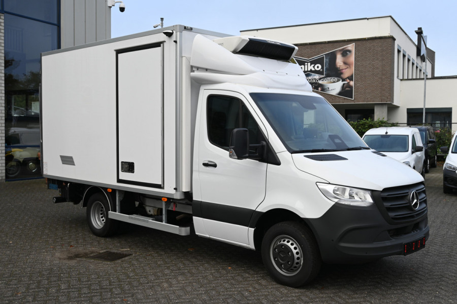 Mercedes-Benz Sprinter 517 CDI Koel-vries Bakwagen met laadklep Thermoking V500 Max D/N koeling Mercedes-Benz Sprinter 517 CDI Koel-vries Bakwagen met laadklep Thermoking V500 Max D/N koeling