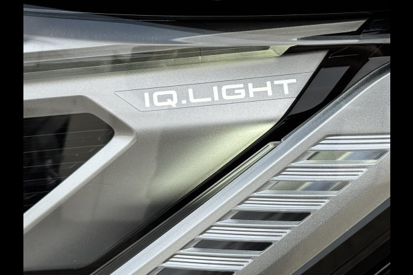 Volkswagen Multivan 1.4 eHybrid L1 Bulli Edition Climate control v/a Cruise control Full LED Matrix Pano Navigatie Apple / Android Volkswagen Multivan 1.4 eHybrid L1 Bulli Edition Climate control v/a Cruise control Full LED Matrix Pano Navigatie Apple / Android