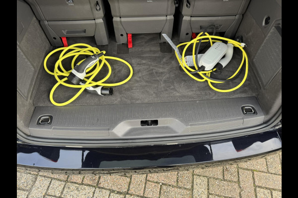 Volkswagen Multivan 1.4 eHybrid L1 Bulli Edition Climate control v/a Cruise control Full LED Matrix Pano Navigatie Apple / Android Volkswagen Multivan 1.4 eHybrid L1 Bulli Edition Climate control v/a Cruise control Full LED Matrix Pano Navigatie Apple / Android