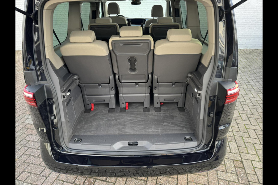 Volkswagen Multivan 1.4 eHybrid L1 Bulli Edition Climate control v/a Cruise control Full LED Matrix Pano Navigatie Apple / Android Volkswagen Multivan 1.4 eHybrid L1 Bulli Edition Climate control v/a Cruise control Full LED Matrix Pano Navigatie Apple / Android