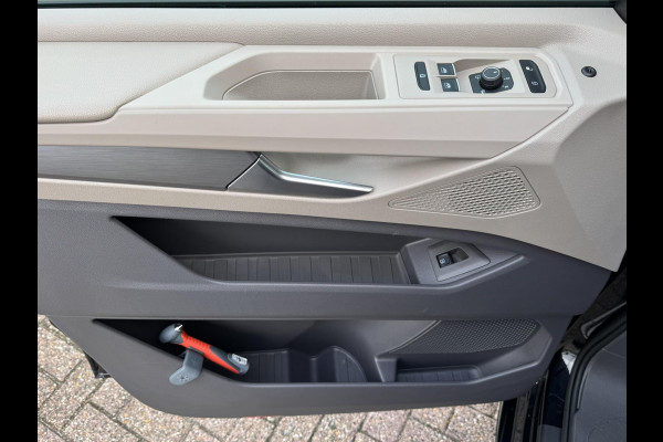 Volkswagen Multivan 1.4 eHybrid L1 Bulli Edition Climate control v/a Cruise control Full LED Matrix Pano Navigatie Apple / Android Volkswagen Multivan 1.4 eHybrid L1 Bulli Edition Climate control v/a Cruise control Full LED Matrix Pano Navigatie Apple / Android