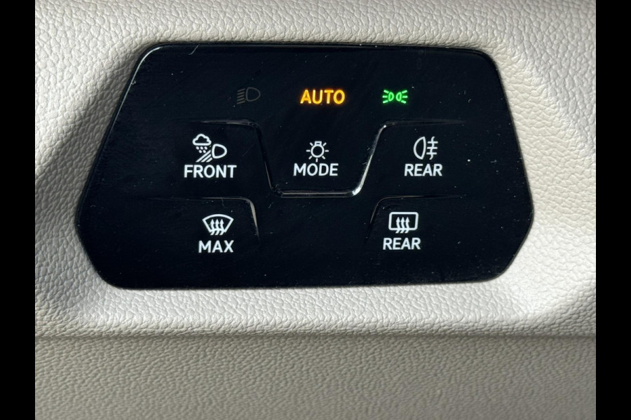 Volkswagen Multivan 1.4 eHybrid L1 Bulli Edition Climate control v/a Cruise control Full LED Matrix Pano Navigatie Apple / Android Volkswagen Multivan 1.4 eHybrid L1 Bulli Edition Climate control v/a Cruise control Full LED Matrix Pano Navigatie Apple / Android
