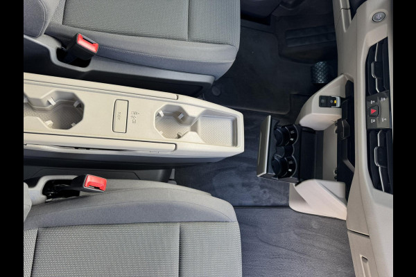 Volkswagen Multivan 1.4 eHybrid L1 Bulli Edition Climate control v/a Cruise control Full LED Matrix Pano Navigatie Apple / Android Volkswagen Multivan 1.4 eHybrid L1 Bulli Edition Climate control v/a Cruise control Full LED Matrix Pano Navigatie Apple / Android
