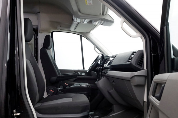 Volkswagen Crafter 50 2.0 TDI 177pk L4H3 (L3H2) DSG-Automaat D.C. Trekhaak 3500kg 01-2021 Volkswagen Crafter 50 2.0 TDI 177pk L4H3 (L3H2) DSG-Automaat D.C. Trekhaak 3500kg 01-2021