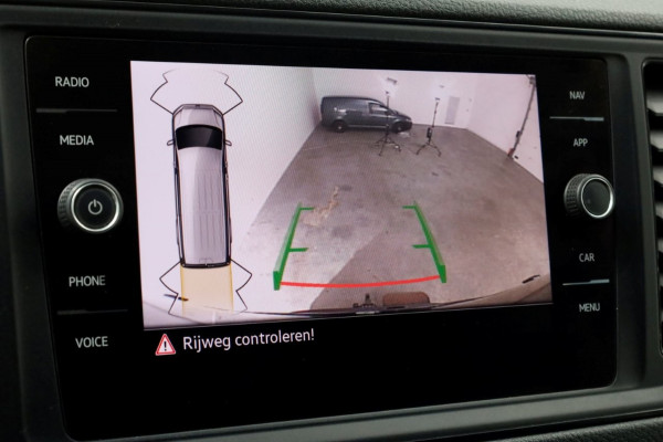 Volkswagen Crafter 50 2.0 TDI 177pk L4H3 (L3H2) DSG-Automaat D.C. Trekhaak 3500kg 01-2021 Volkswagen Crafter 50 2.0 TDI 177pk L4H3 (L3H2) DSG-Automaat D.C. Trekhaak 3500kg 01-2021