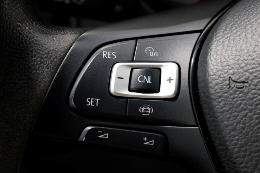 Volkswagen Crafter 50 2.0 TDI 177pk L4H3 (L3H2) DSG-Automaat D.C. Trekhaak 3500kg 01-2021 Volkswagen Crafter 50 2.0 TDI 177pk L4H3 (L3H2) DSG-Automaat D.C. Trekhaak 3500kg 01-2021