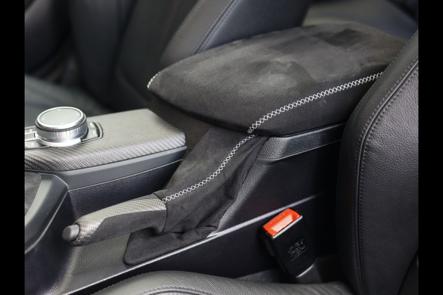 BMW 1-serie M140i Edition Shadow Executive | M Performance - Akrapovic - Vol!