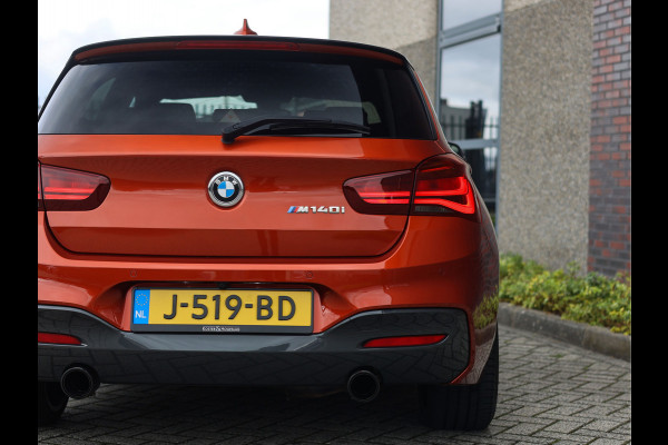 BMW 1-serie M140i Edition Shadow Executive | M Performance - Akrapovic - Vol!