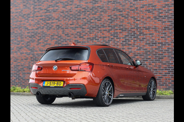 BMW 1-serie M140i Edition Shadow Executive | M Performance - Akrapovic - Vol!
