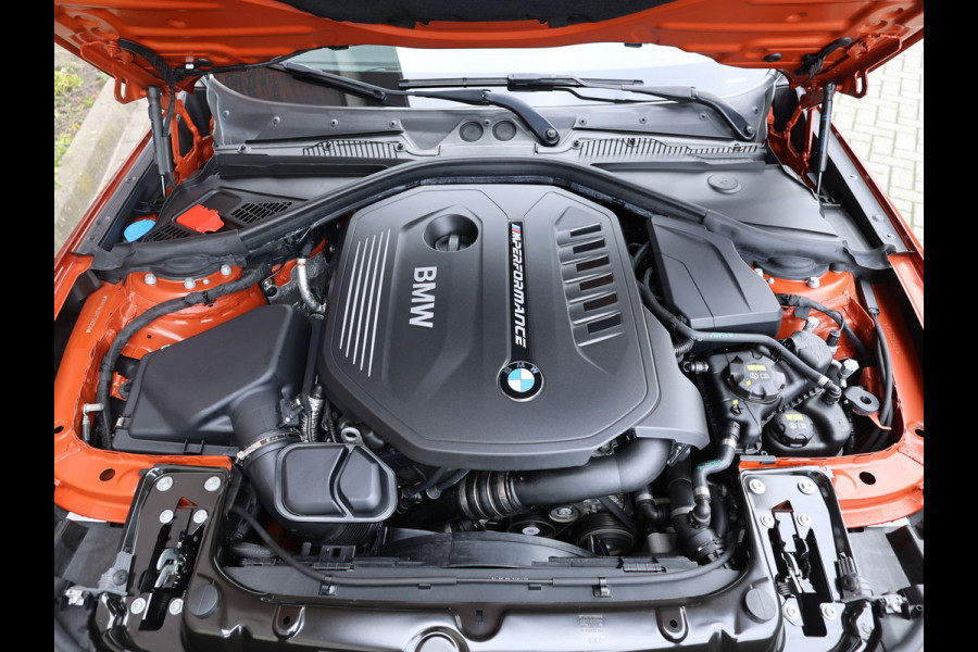 BMW 1-serie M140i Edition Shadow Executive | M Performance - Akrapovic - Vol!