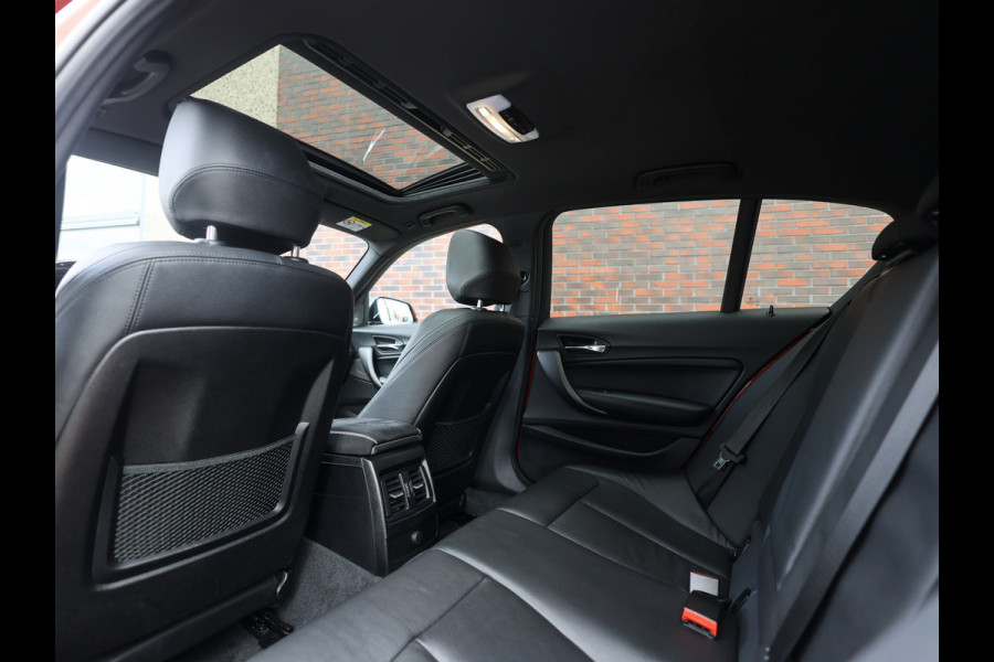 BMW 1-serie M140i Edition Shadow Executive | M Performance - Akrapovic - Vol!