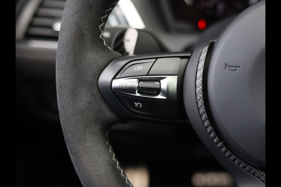 BMW 1-serie M140i Edition Shadow Executive | M Performance - Akrapovic - Vol!