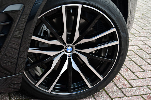BMW X5 xDrive50e M-Sport Pano Trekh ACC Comf-zetels H/K Soft-close BTW-AUTO!