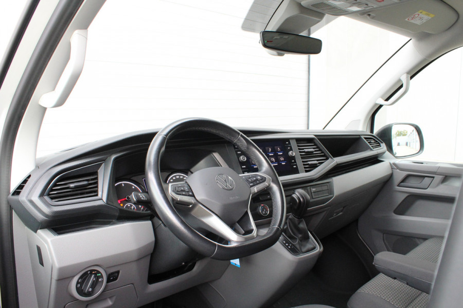 Volkswagen Transporter 2.0 TDI L2H1 28 T6.1 > Automaat/150pk/Adapt cruise./Navi... Volkswagen Transporter 2.0 TDI L2H1 28 T6.1 > Automaat/150pk/Adapt cruise./Navi...