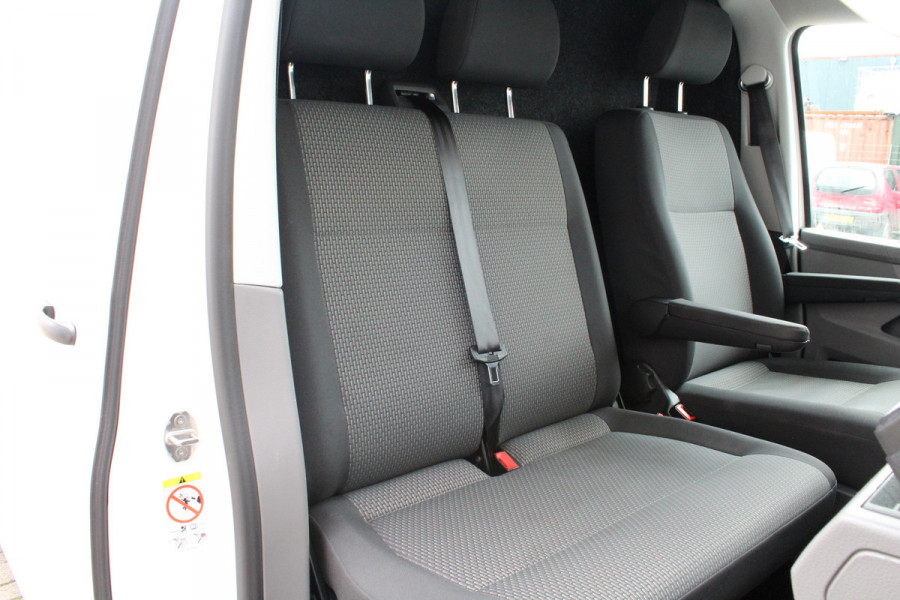 Volkswagen Transporter 2.0 TDI L2H1 28 T6.1 > Automaat/150pk/Adapt cruise./Navi... Volkswagen Transporter 2.0 TDI L2H1 28 T6.1 > Automaat/150pk/Adapt cruise./Navi...