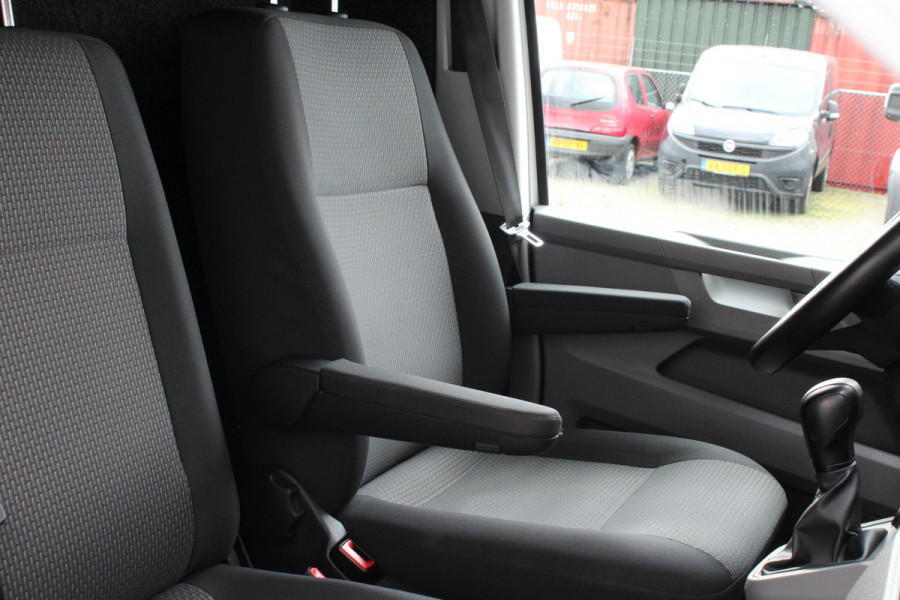 Volkswagen Transporter 2.0 TDI L2H1 28 T6.1 > Automaat/150pk/Adapt cruise./Navi... Volkswagen Transporter 2.0 TDI L2H1 28 T6.1 > Automaat/150pk/Adapt cruise./Navi...