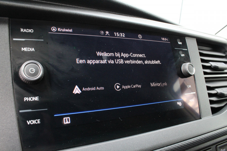 Volkswagen Transporter 2.0 TDI L2H1 28 T6.1 > Automaat/150pk/Adapt cruise./Navi... Volkswagen Transporter 2.0 TDI L2H1 28 T6.1 > Automaat/150pk/Adapt cruise./Navi...