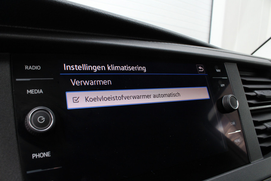 Volkswagen Transporter 2.0 TDI L2H1 28 T6.1 > Automaat/150pk/Adapt cruise./Navi... Volkswagen Transporter 2.0 TDI L2H1 28 T6.1 > Automaat/150pk/Adapt cruise./Navi...