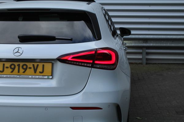 Mercedes-Benz A-Klasse 250 e 218pk Business Solution AMG PHEV Automaat SoH 96% NL-Auto NAP Panoramadak Burmester Clima Cruise Navi Camera Sfeer LMV Mercedes-Benz A-Klasse 250 e 218pk Business Solution AMG PHEV Automaat SoH 96% NL-Auto NAP Panoramadak Burmester Clima Cruise Navi Camera Sfeer LMV