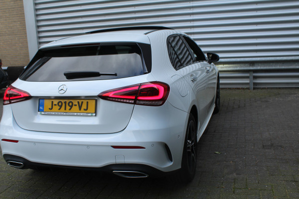 Mercedes-Benz A-Klasse 250 e 218pk Business Solution AMG PHEV Automaat SoH 96% NL-Auto NAP Panoramadak Burmester Clima Cruise Navi Camera Sfeer LMV Mercedes-Benz A-Klasse 250 e 218pk Business Solution AMG PHEV Automaat SoH 96% NL-Auto NAP Panoramadak Burmester Clima Cruise Navi Camera Sfeer LMV