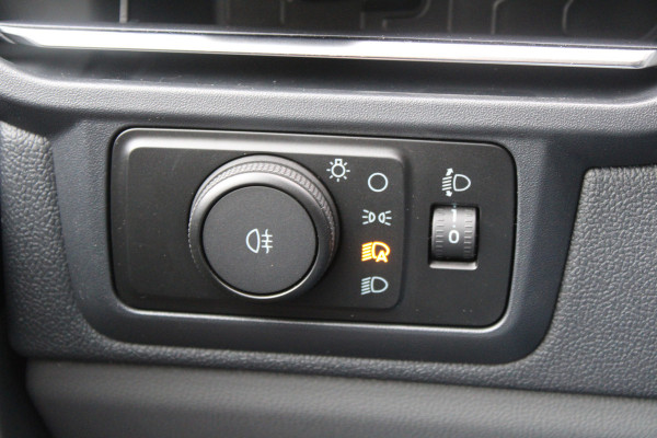 Ford Transit Custom 320 2.0 TDCI L2H1 Limited 170pk - 1+1 Stoelopstelling - 2x Schuifdeur - Adaptive Cruise - Verwarmd stuur - Blind spot - Navigati Ford Transit Custom 320 2.0 TDCI L2H1 Limited 170pk - 1+1 Stoelopstelling - 2x Schuifdeur - Adaptive Cruise - Verwarmd stuur - Blind spot - Navigati