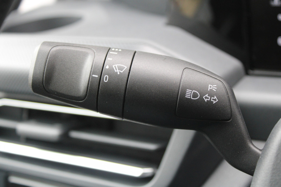 Ford Transit Custom 320 2.0 TDCI L2H1 Limited 170pk - 1+1 Stoelopstelling - 2x Schuifdeur - Adaptive Cruise - Verwarmd stuur - Blind spot - Navigati Ford Transit Custom 320 2.0 TDCI L2H1 Limited 170pk - 1+1 Stoelopstelling - 2x Schuifdeur - Adaptive Cruise - Verwarmd stuur - Blind spot - Navigati