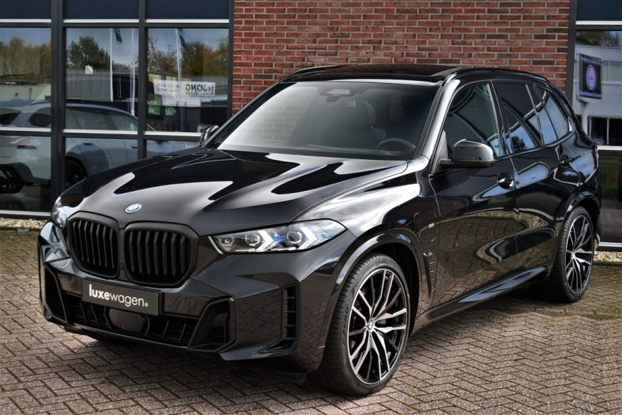 BMW X5 xDrive50e M-Sport Pano Trekh ACC Comf-zetels H/K Soft-close BTW-AUTO!